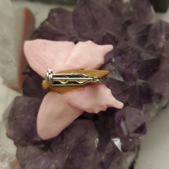 Pink Butterfly Porcelain Brooch Pin Dezine Ltd, 1995 Vintage Signed Collectible - Picture 3 of 4